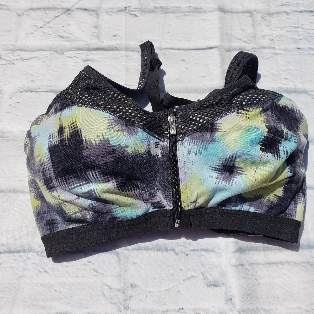 Victoria's secret sport size 34DD